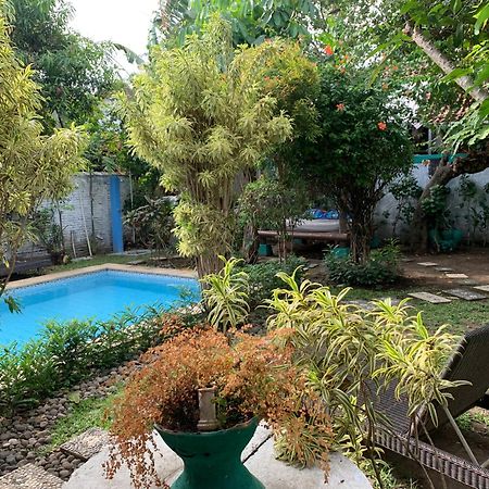 Villa Bougenville Yogyakarta Exterior photo