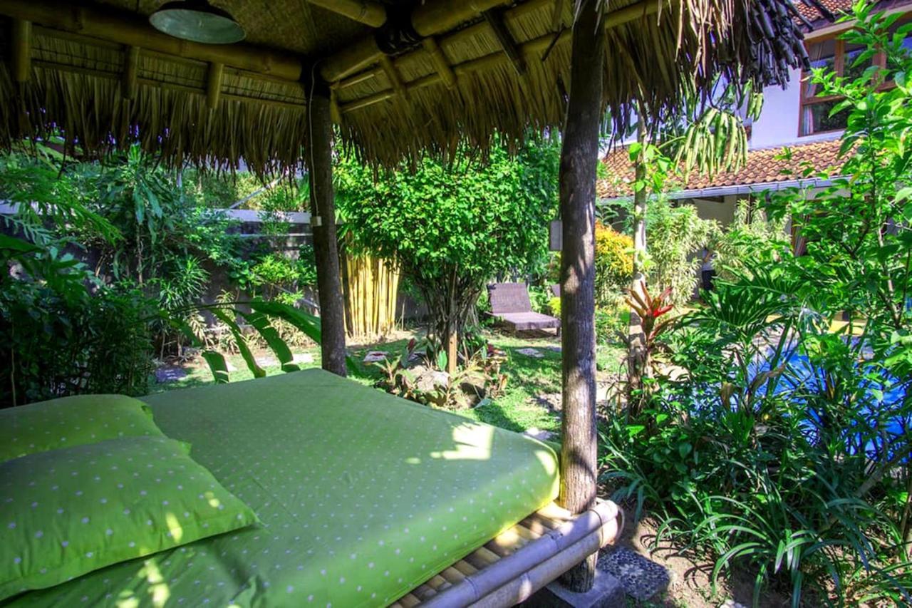 Villa Bougenville Yogyakarta Exterior photo